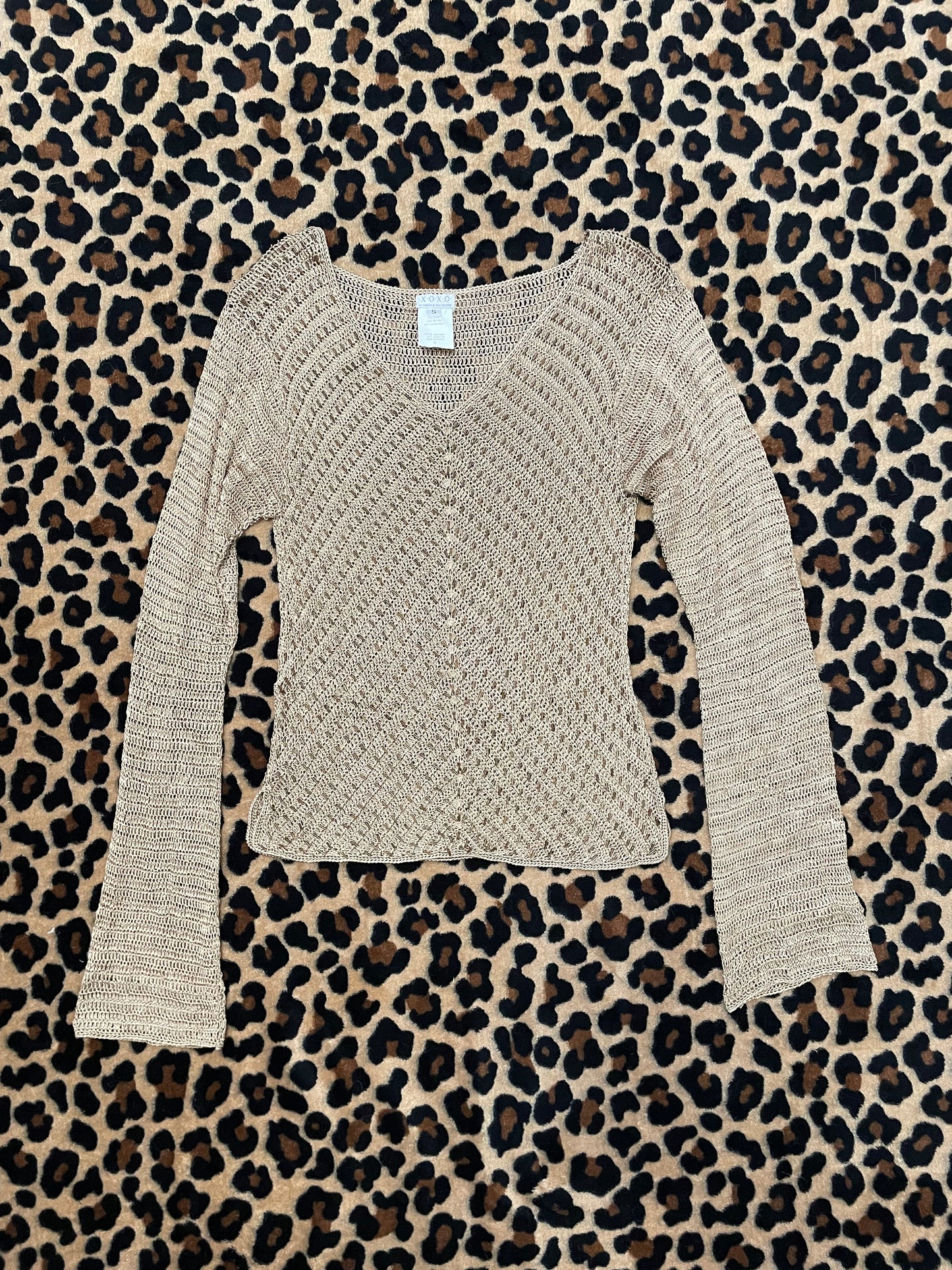 XOXO crochet longsleeve