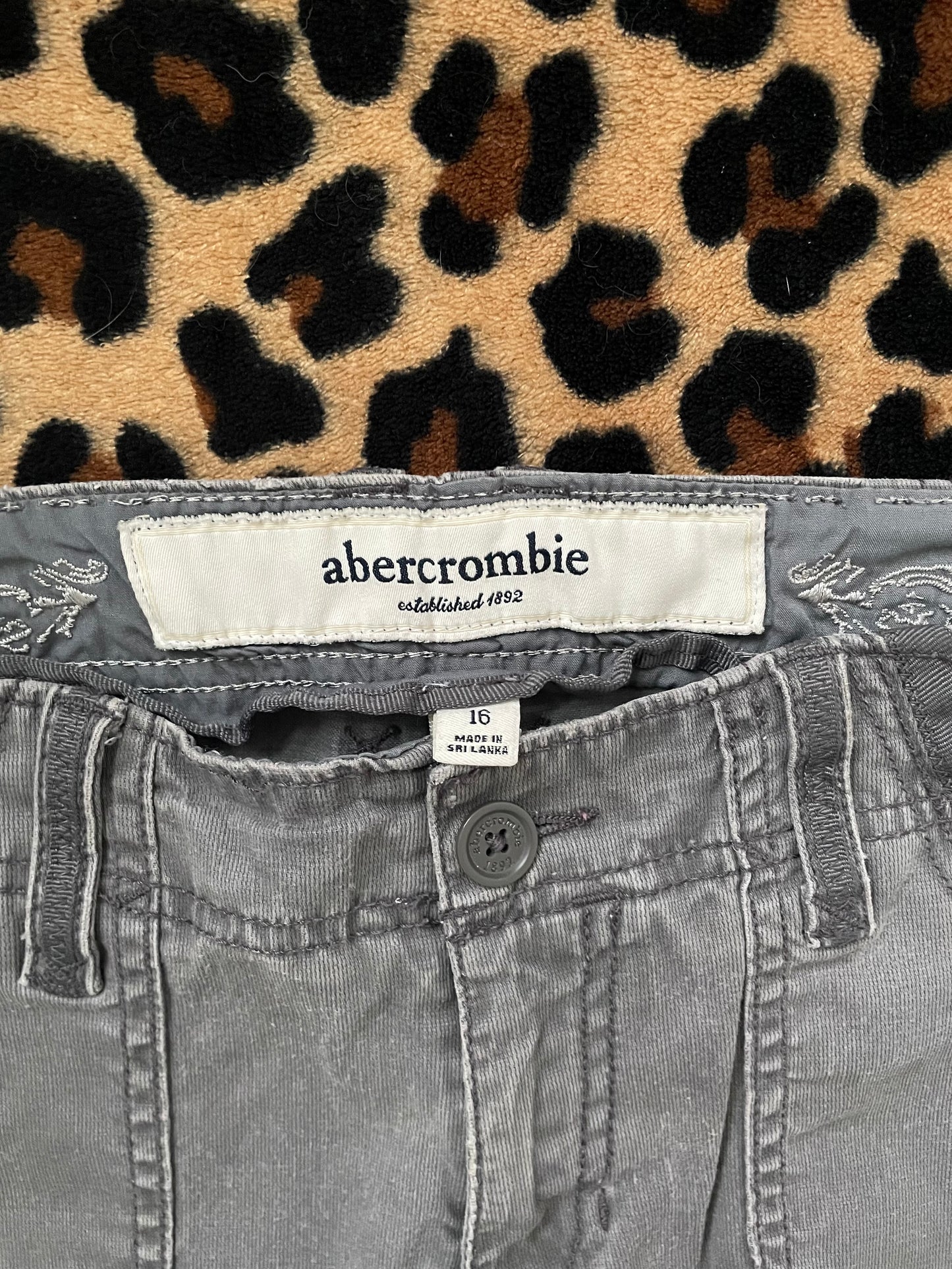 abercrombie lowrise cargos