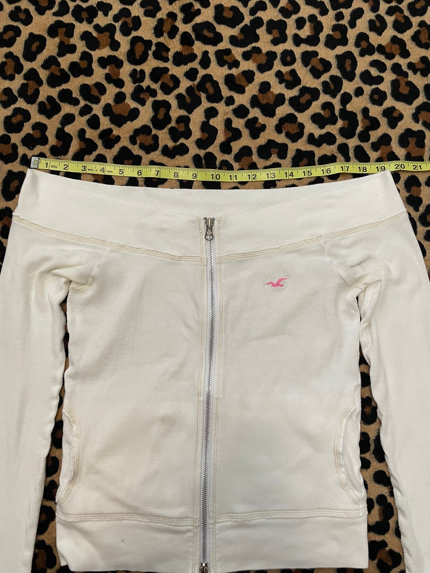 hollister off the shoulder zip up