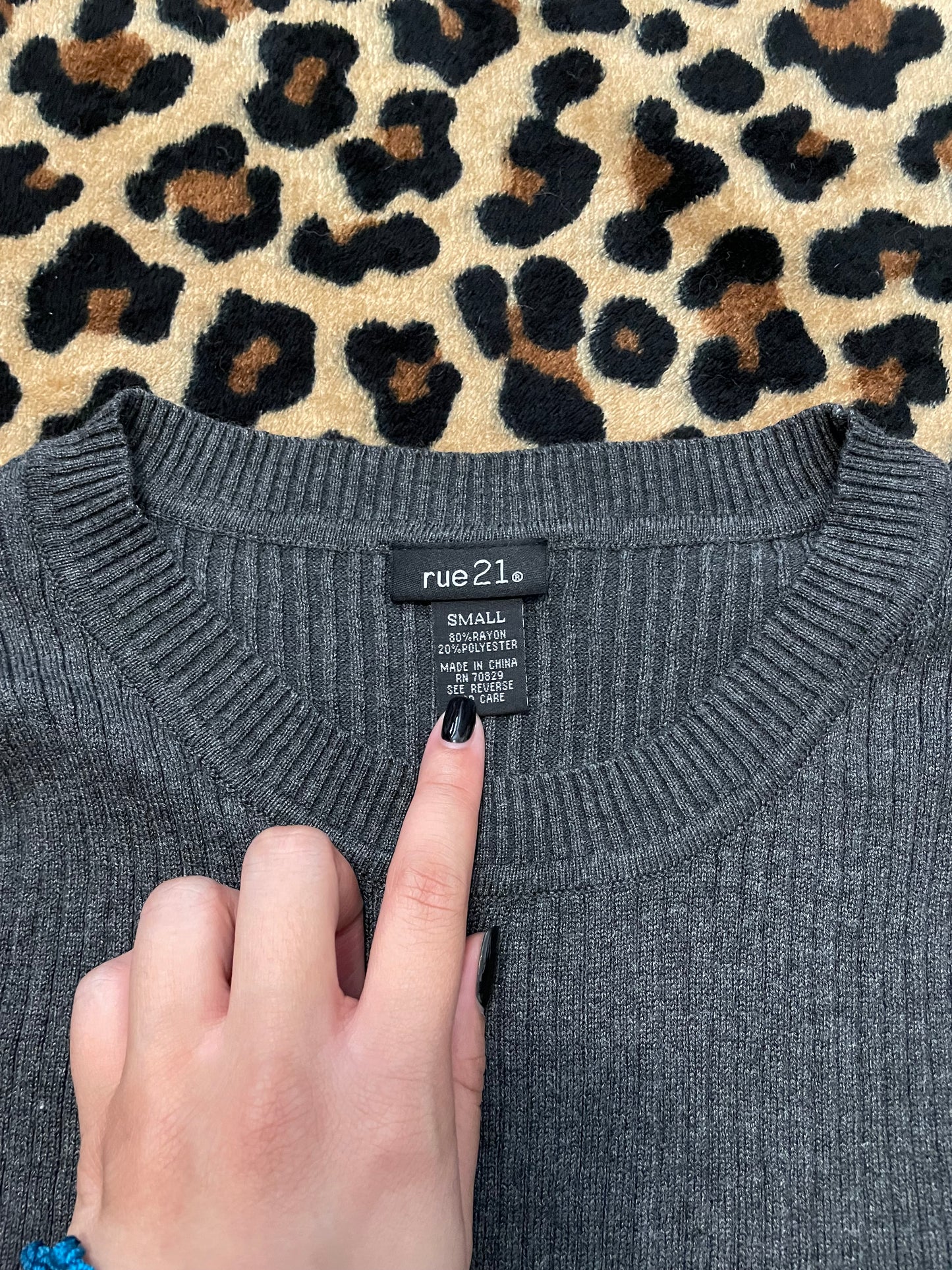 rue21 ribbed fitted tee
