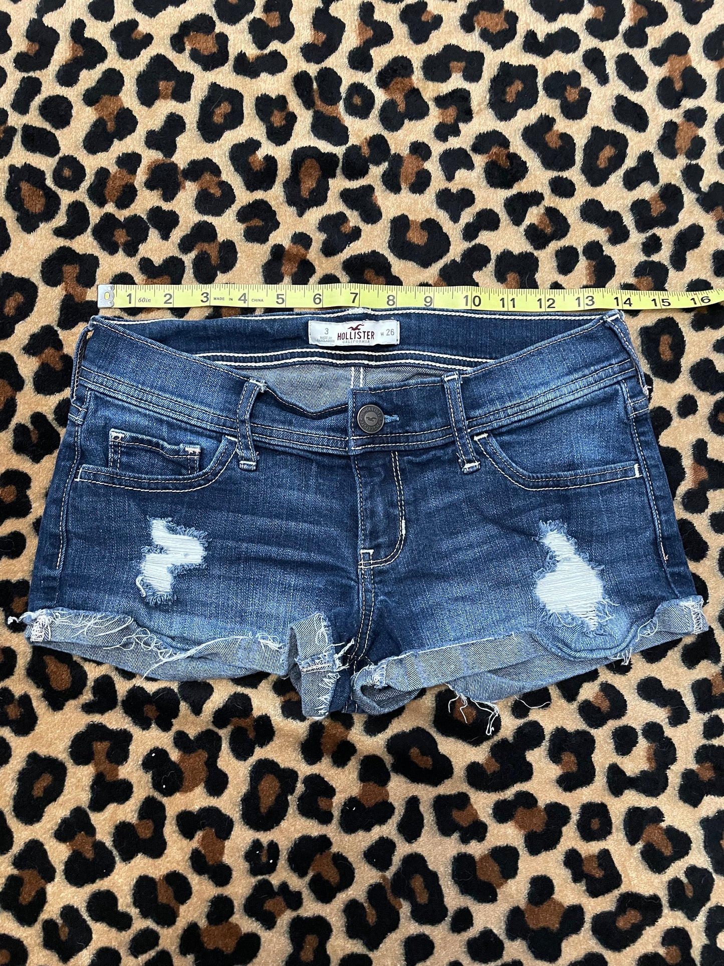 hollister lowrise mini shorts