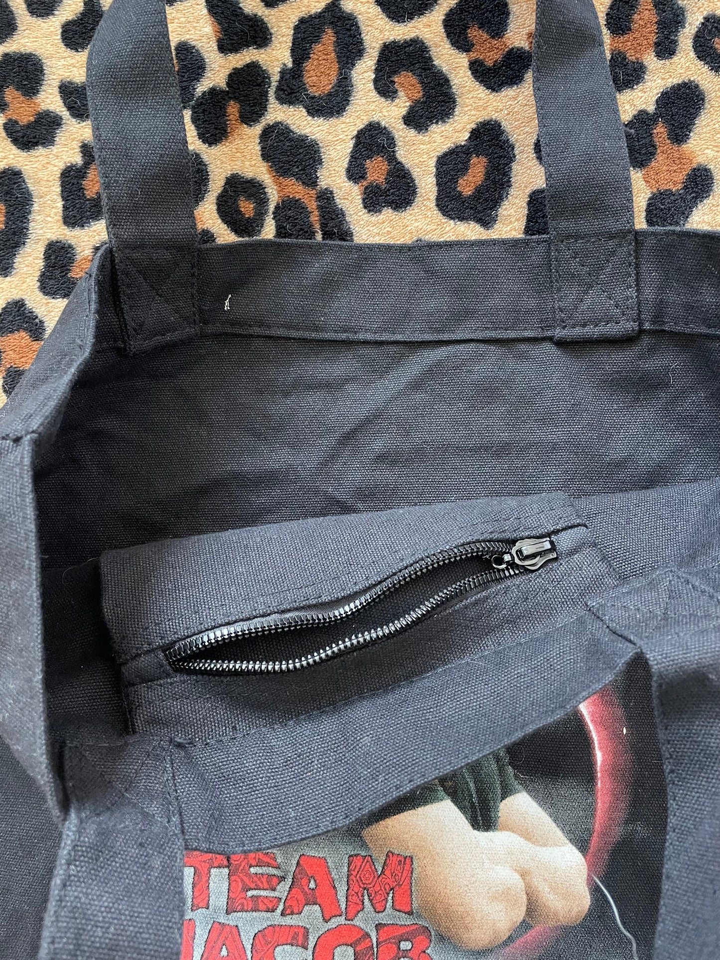 2000s twilight jacob bag