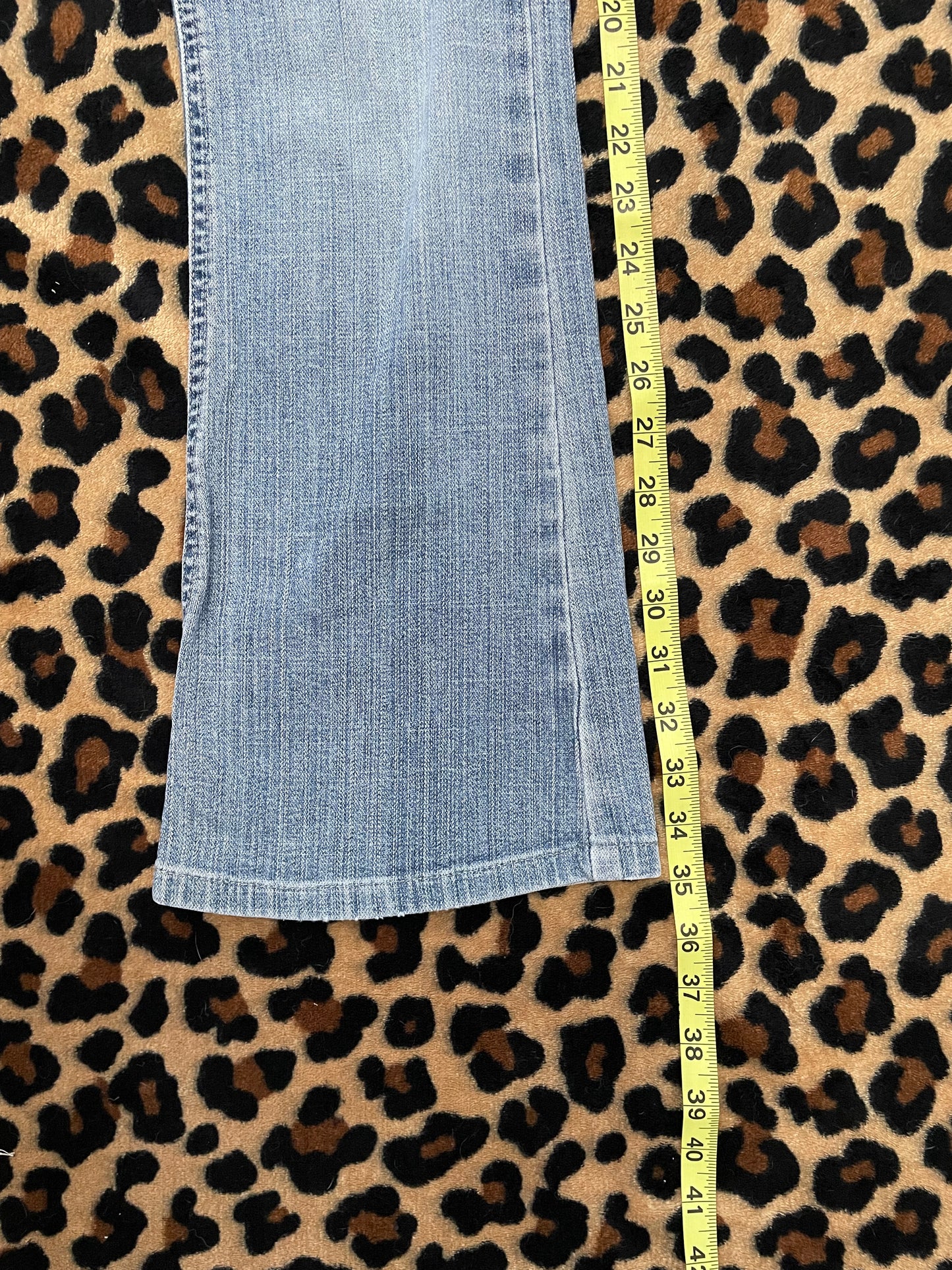 lowrise flare pocket jeans