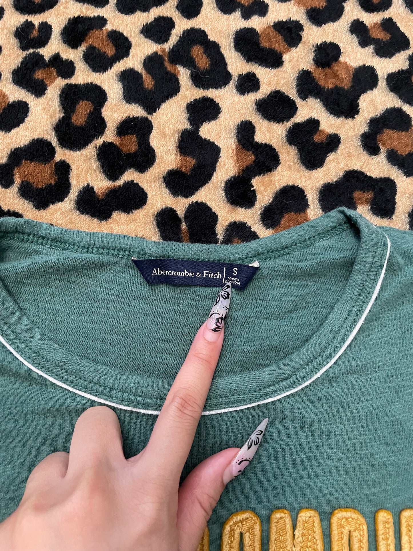 abercrombie baby tee