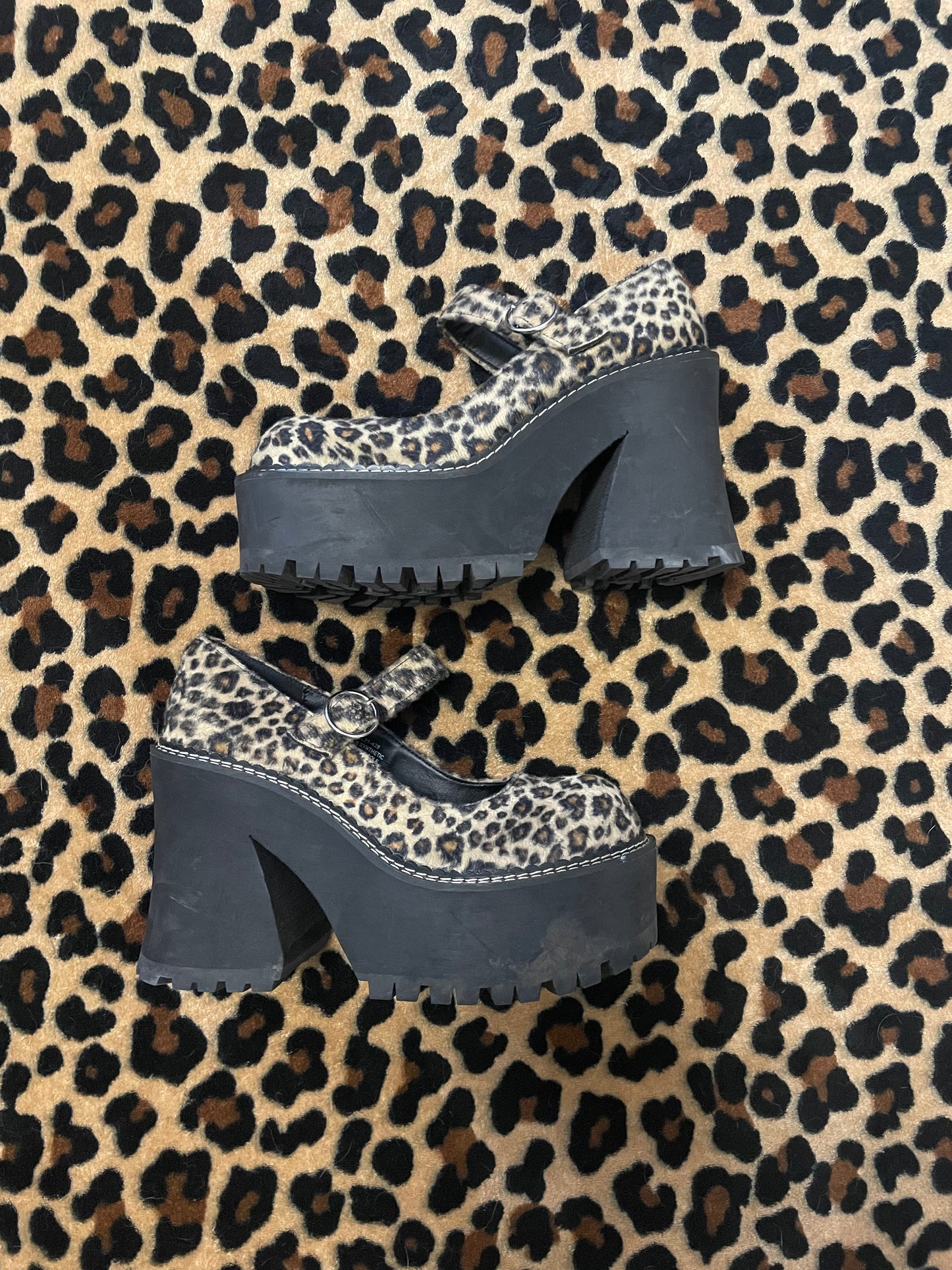 delias leopard print platforms