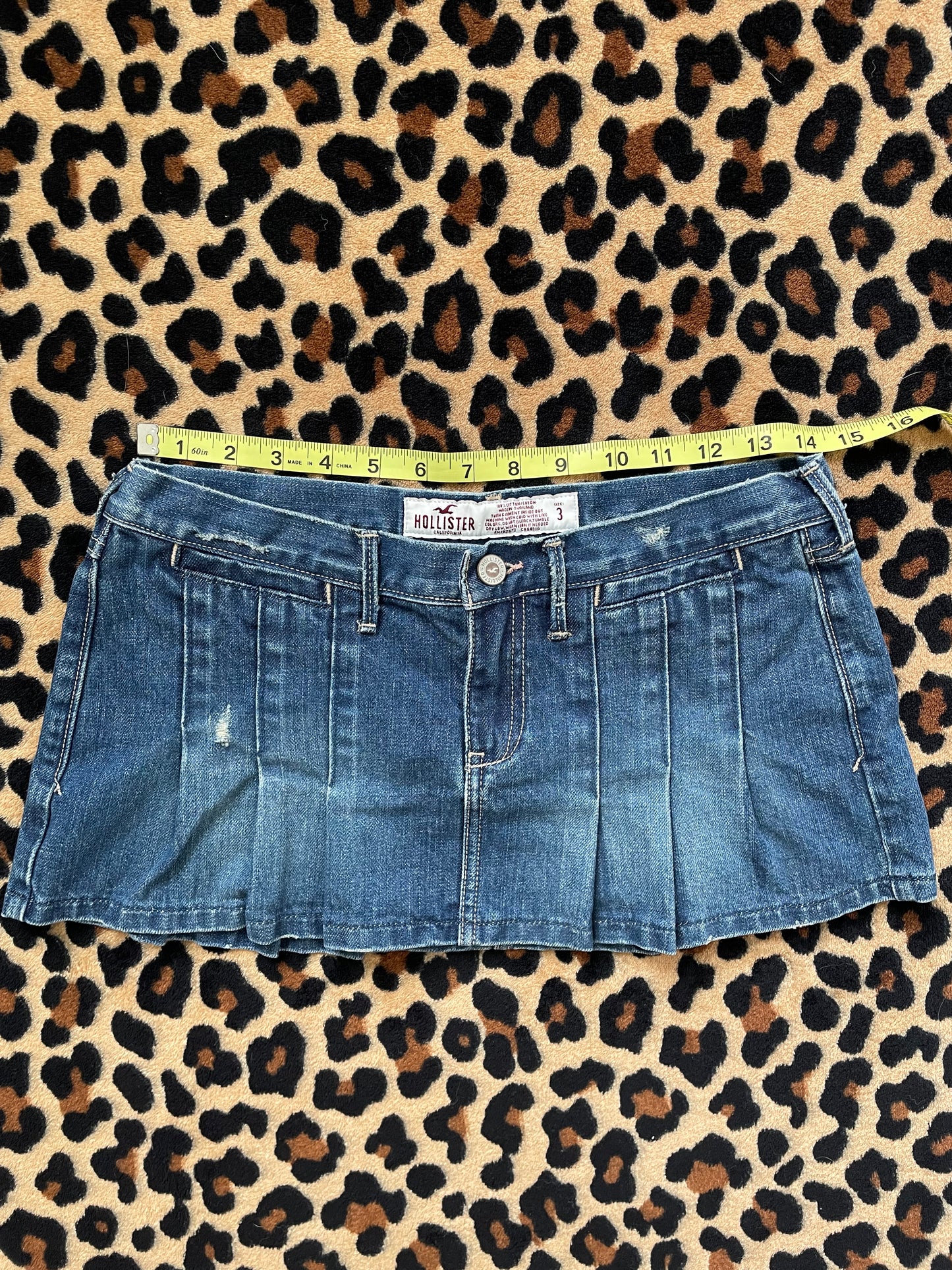 hollister pleated denim mini skirt