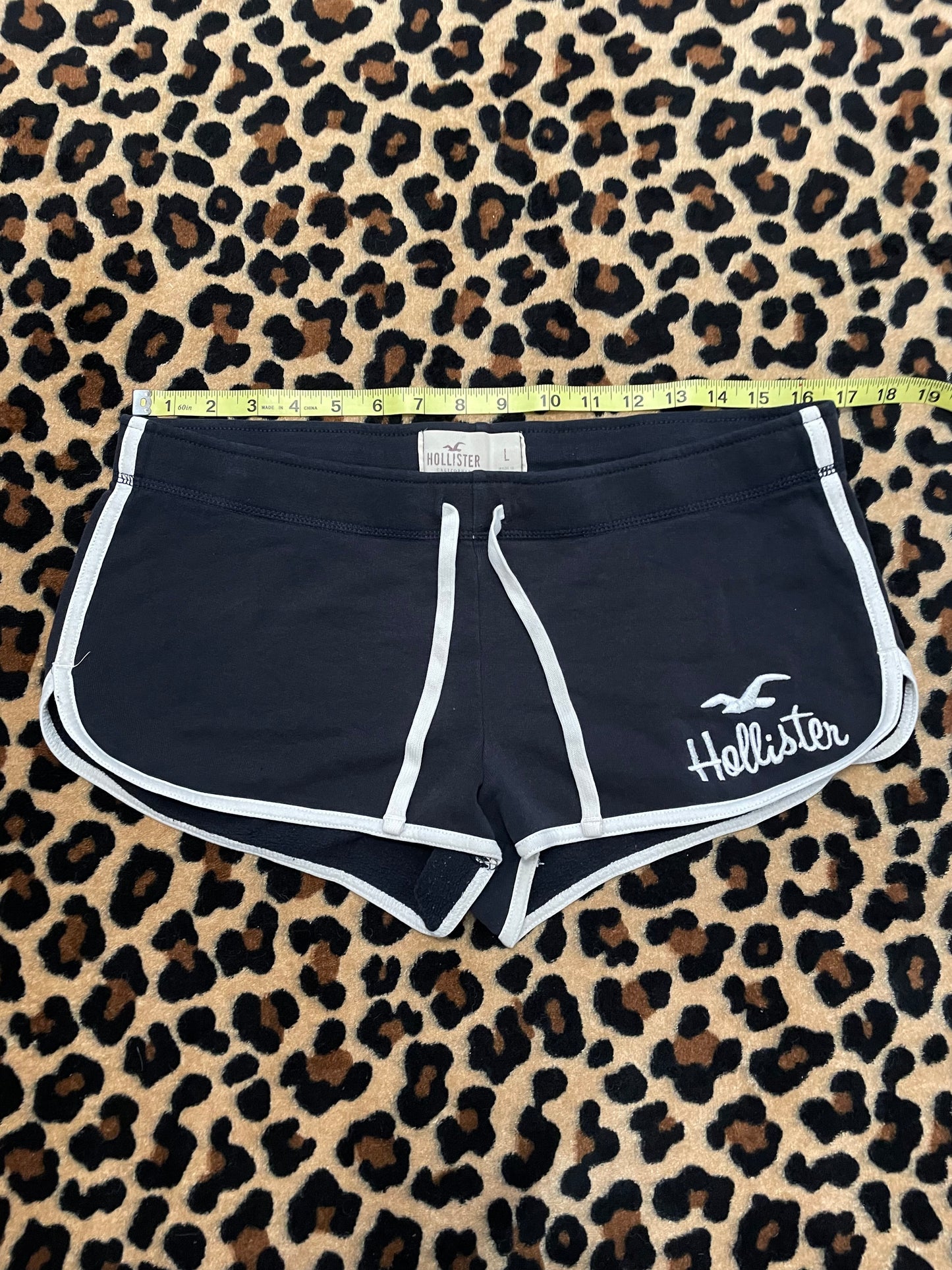 hollister lowrise mini shorts