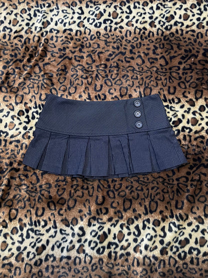 charlotte russe pinstripe pleated mini skirt