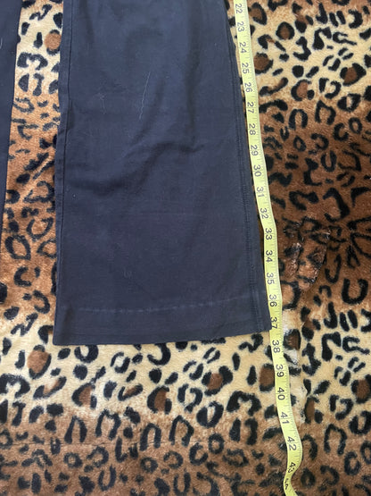 no boundaries skull yoga pants