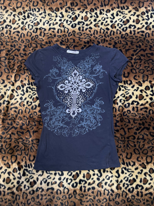 bui yah kah cross tee