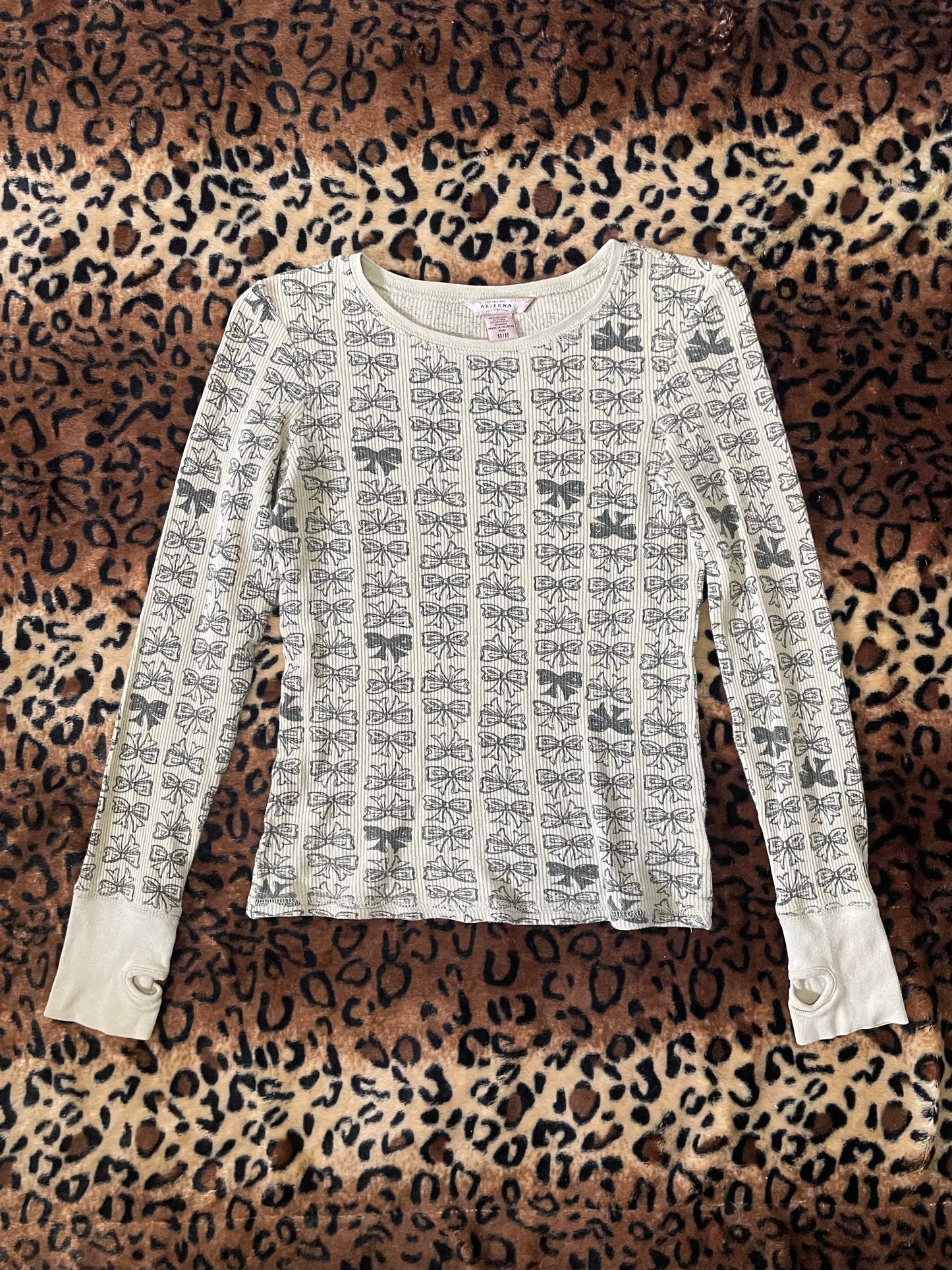 arizona co. bow print longsleeve