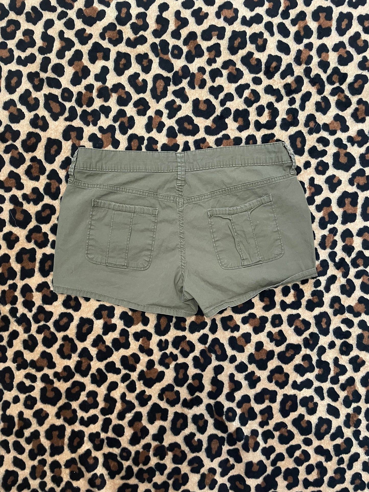 arizona co. pocket lowrise mini shorts