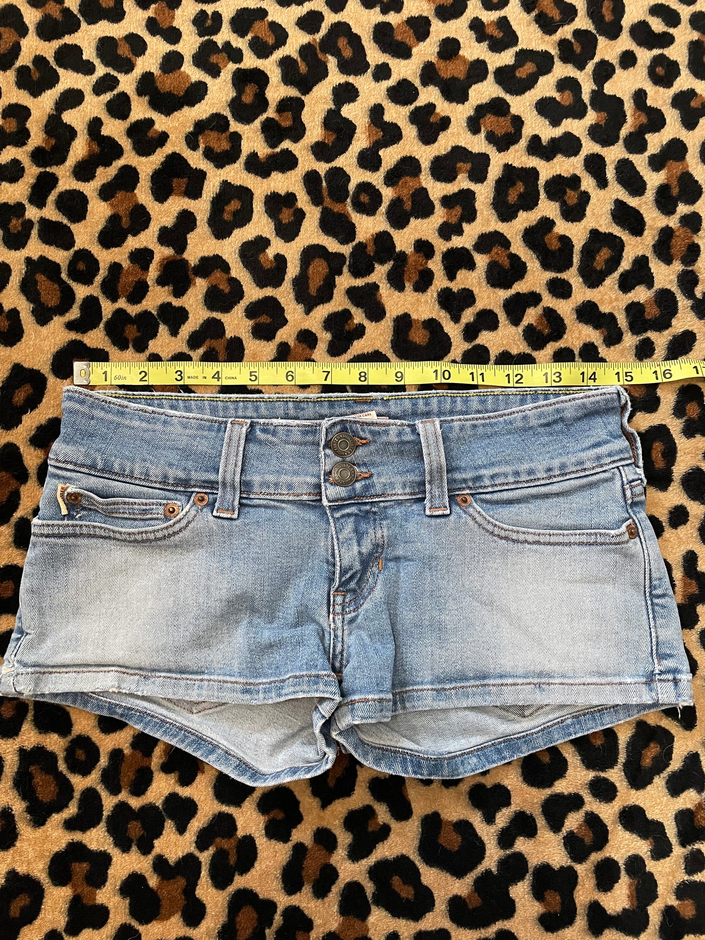 hollister lowrise mini shorts
