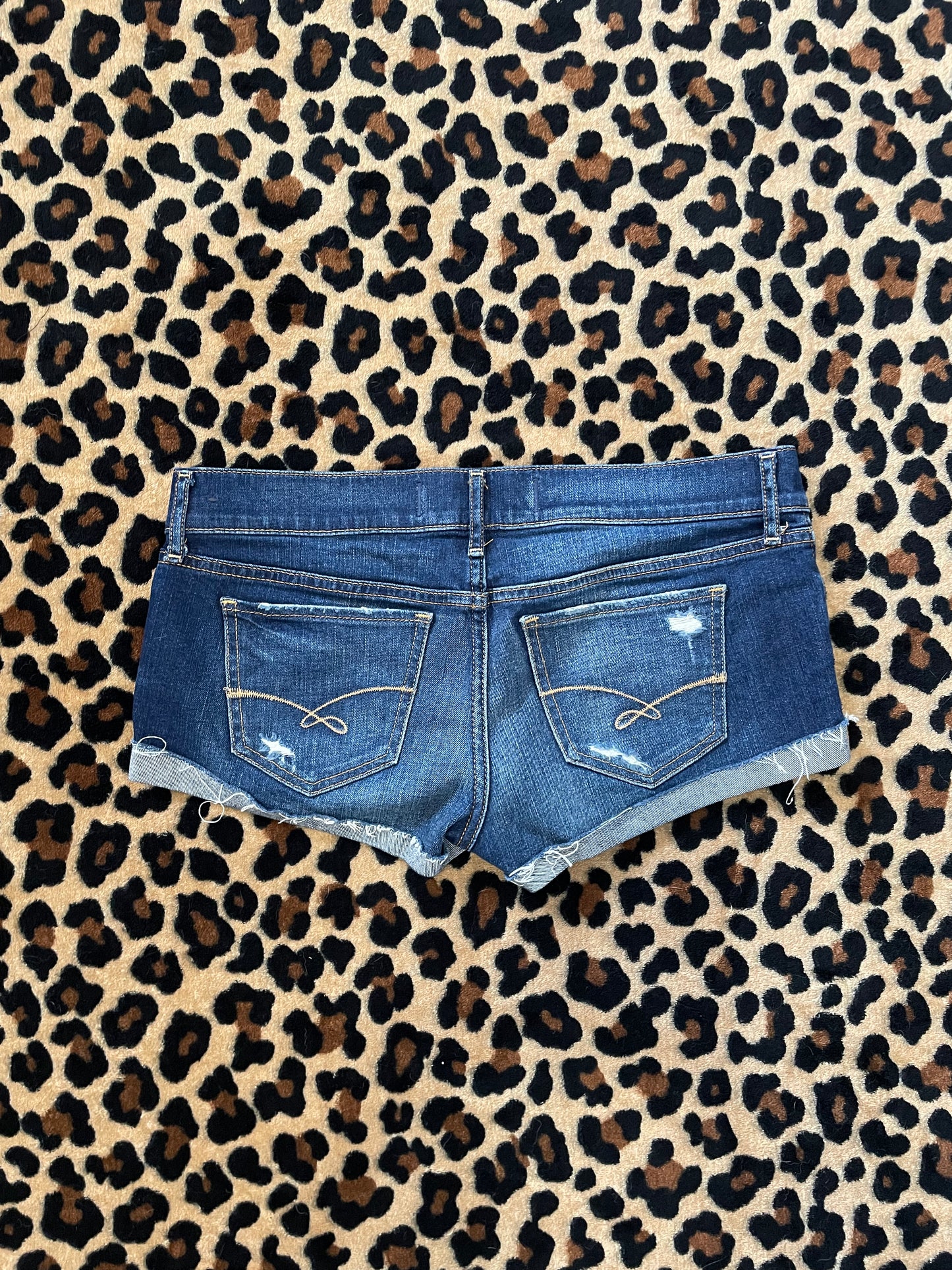 GH lowrise mini shorts