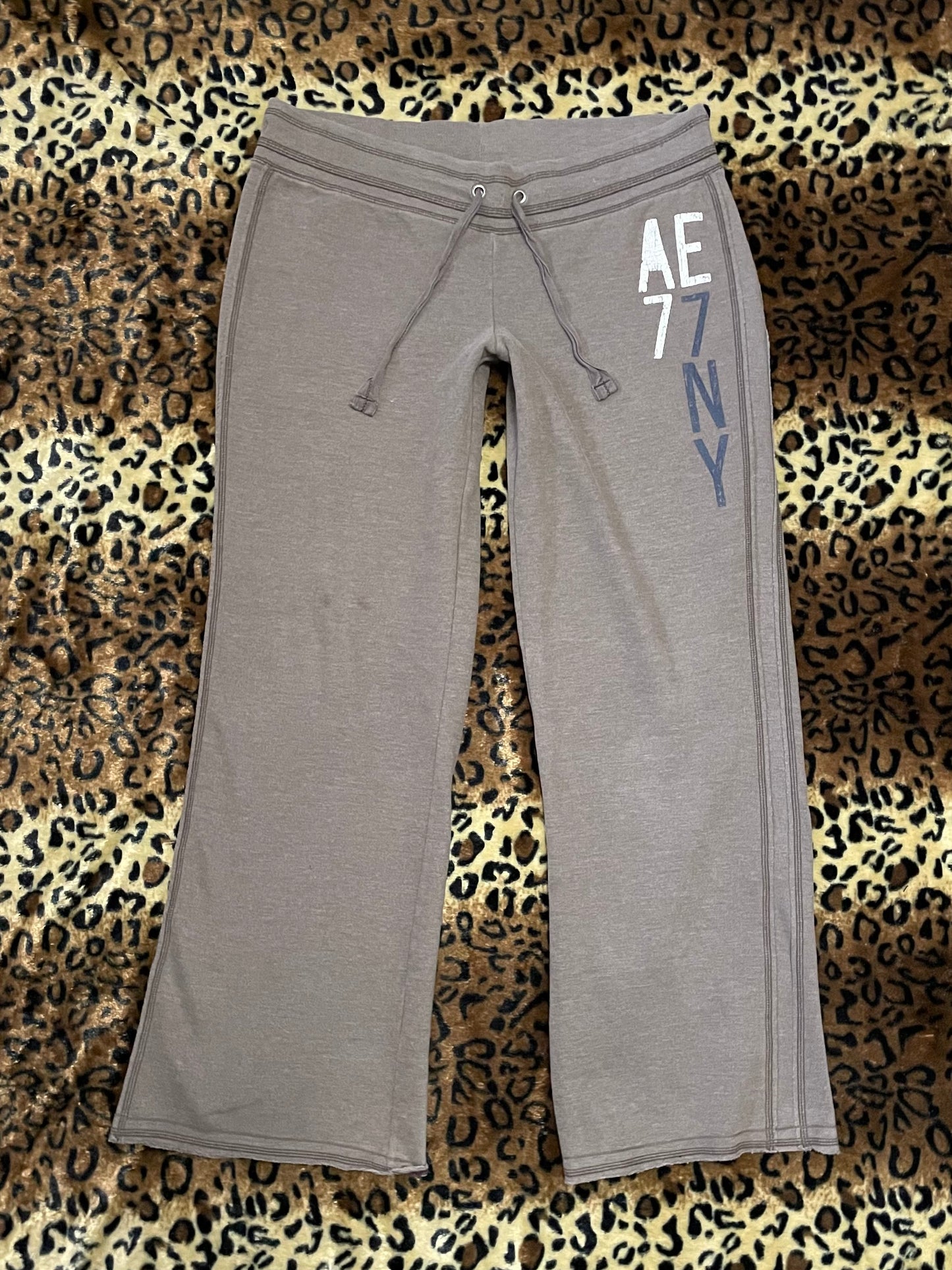 american eagle lowrise sweatpants