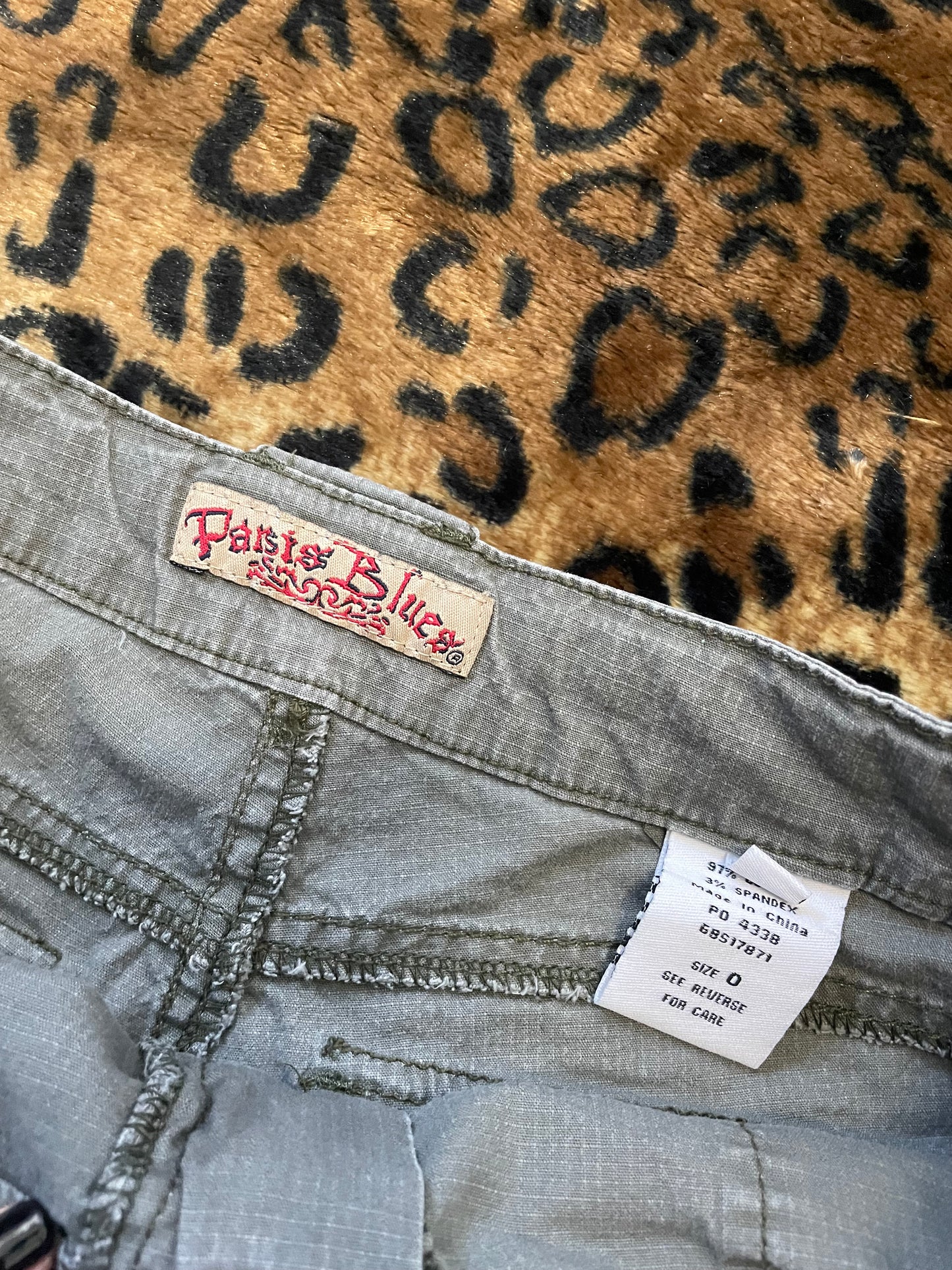paris blues cargo mini shorts