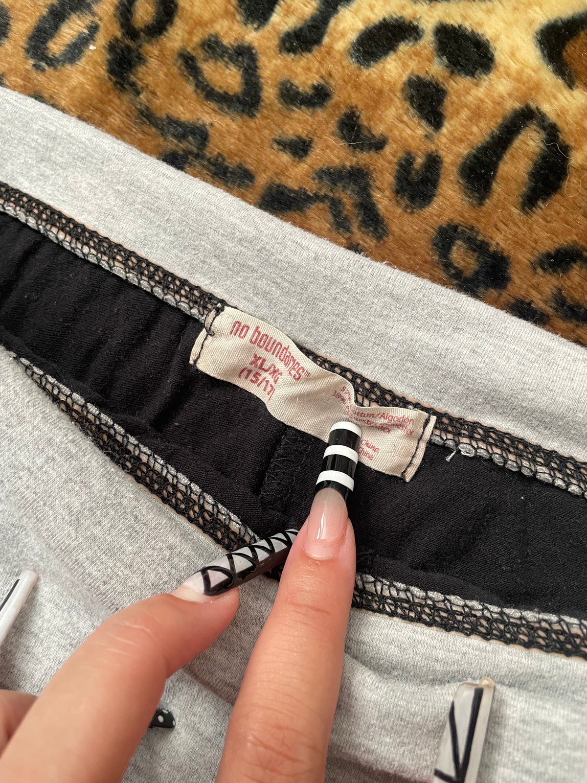 no boundaries lowrise foldover leggings