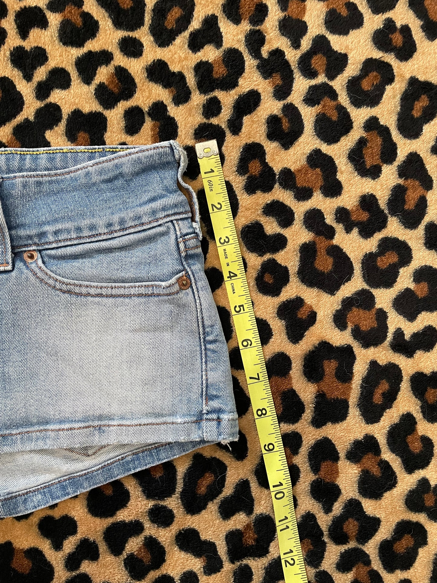 hollister lowrise mini shorts