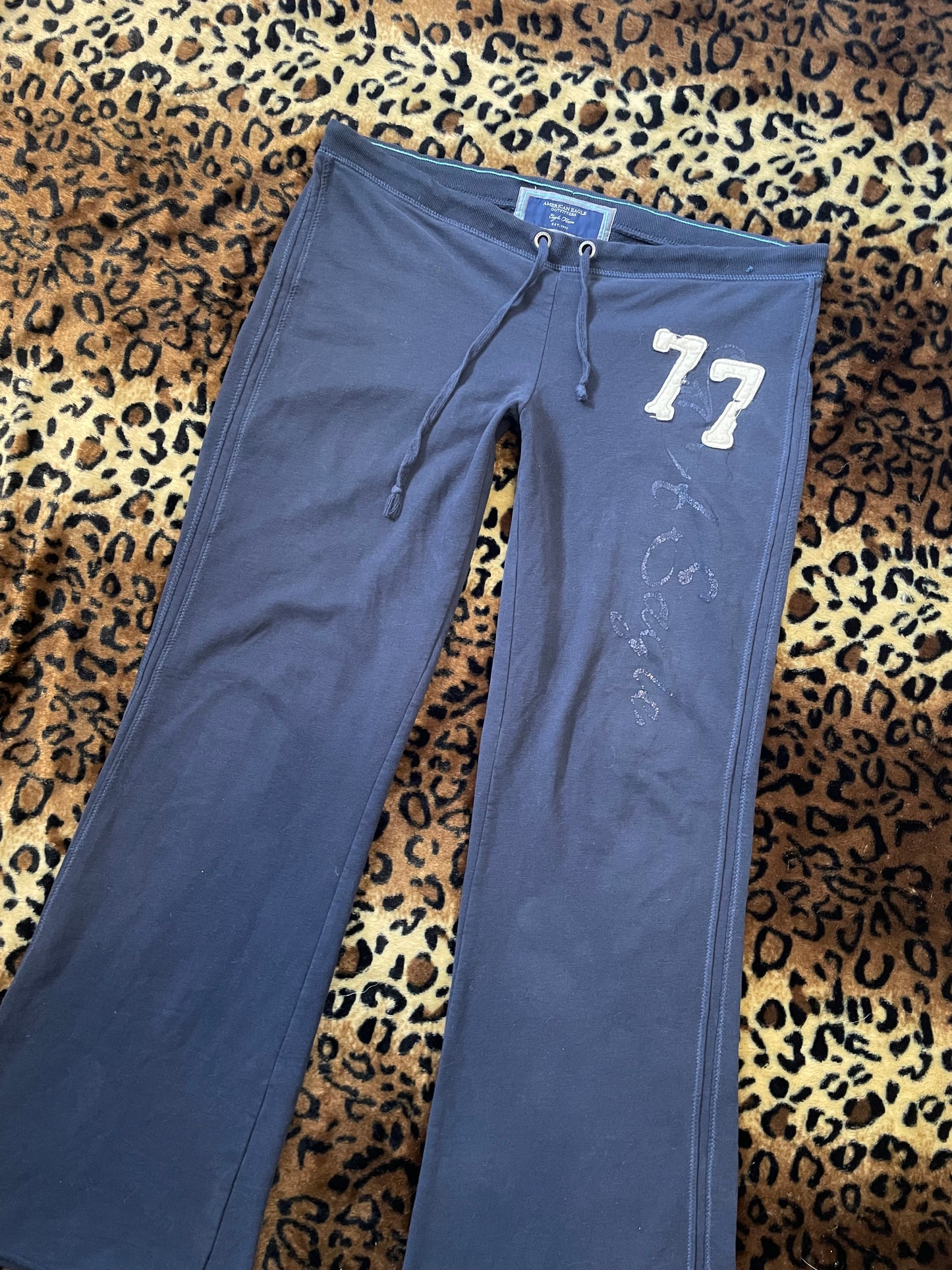 american eagle lowrise sweatpants