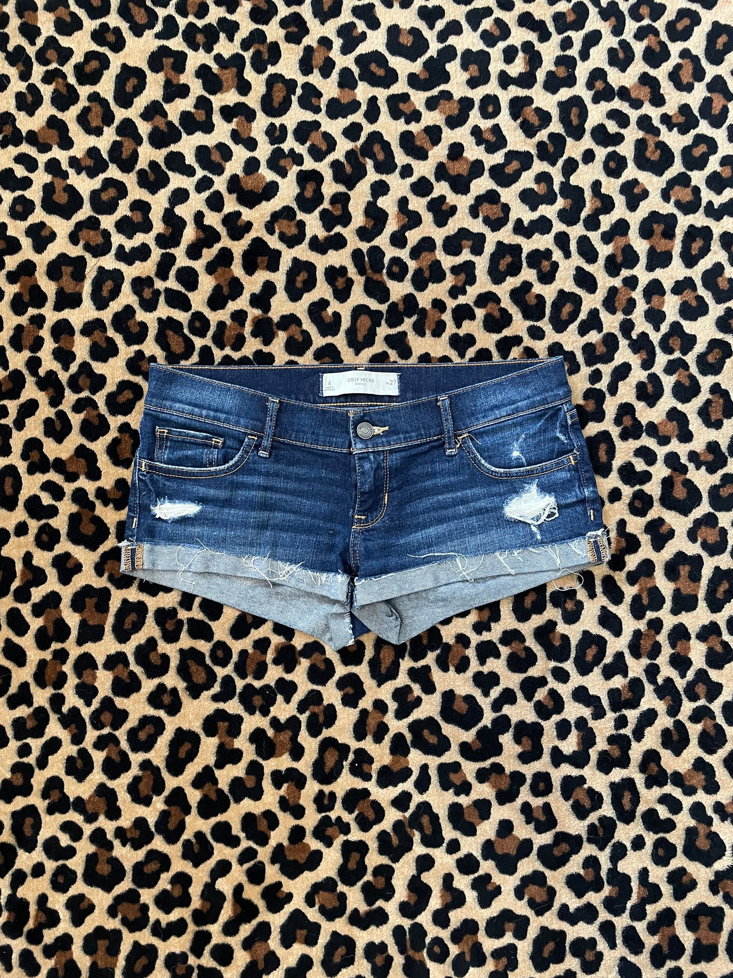 GH lowrise mini shorts