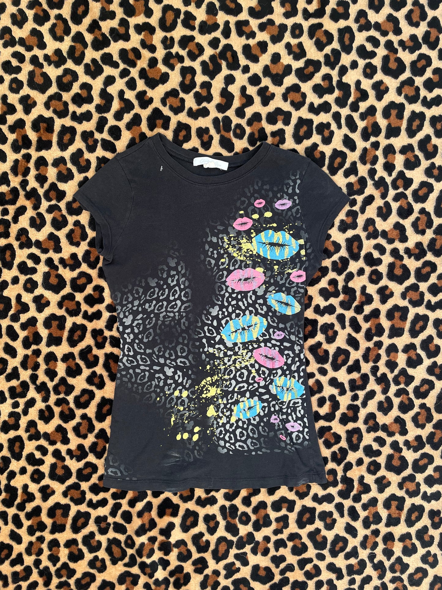 charlotte russe cheetah/ kiss print baby tee