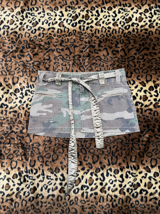 camo cargo mini skirt