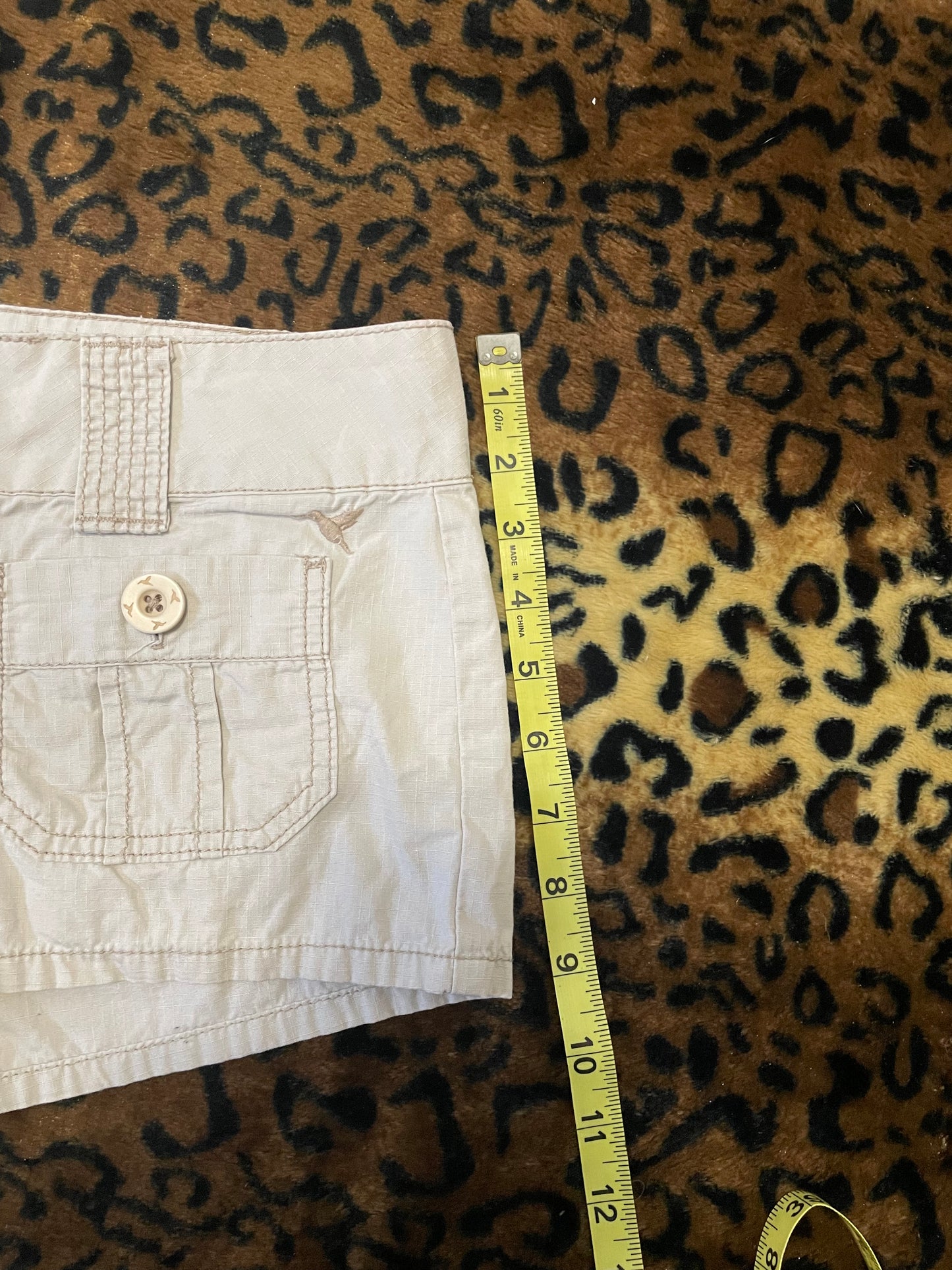 lowrise pocket mini shorts