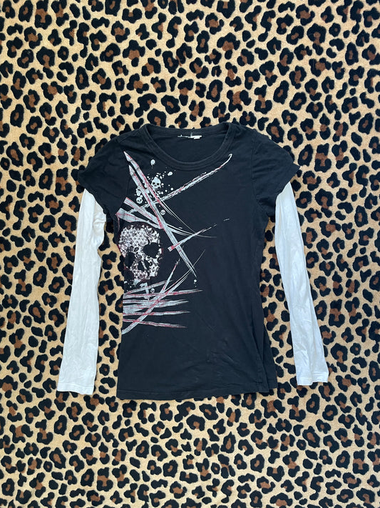 skull longsleeve