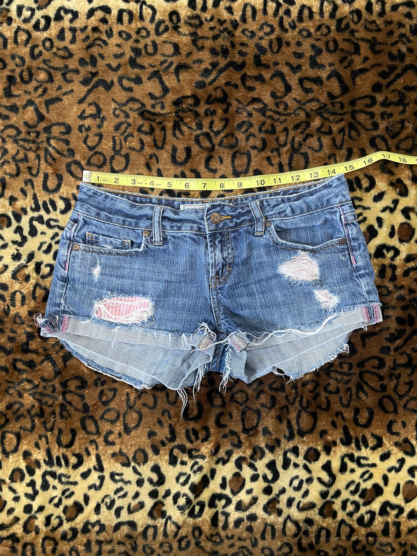 VS Pink lowrise mini shorts w striped pockets