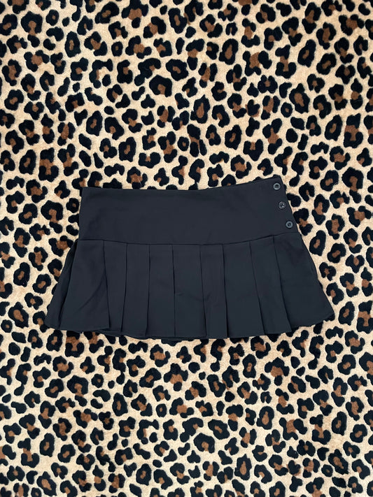 pleated mini skirt