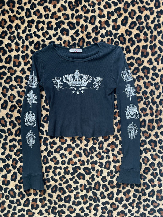 crown longsleeve