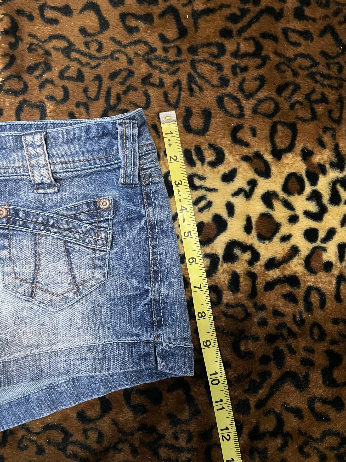 wallflower lowrise pocket mini shorts