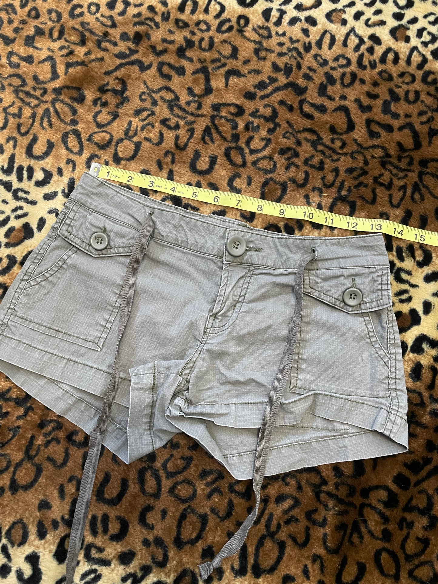 paris blues cargo mini shorts
