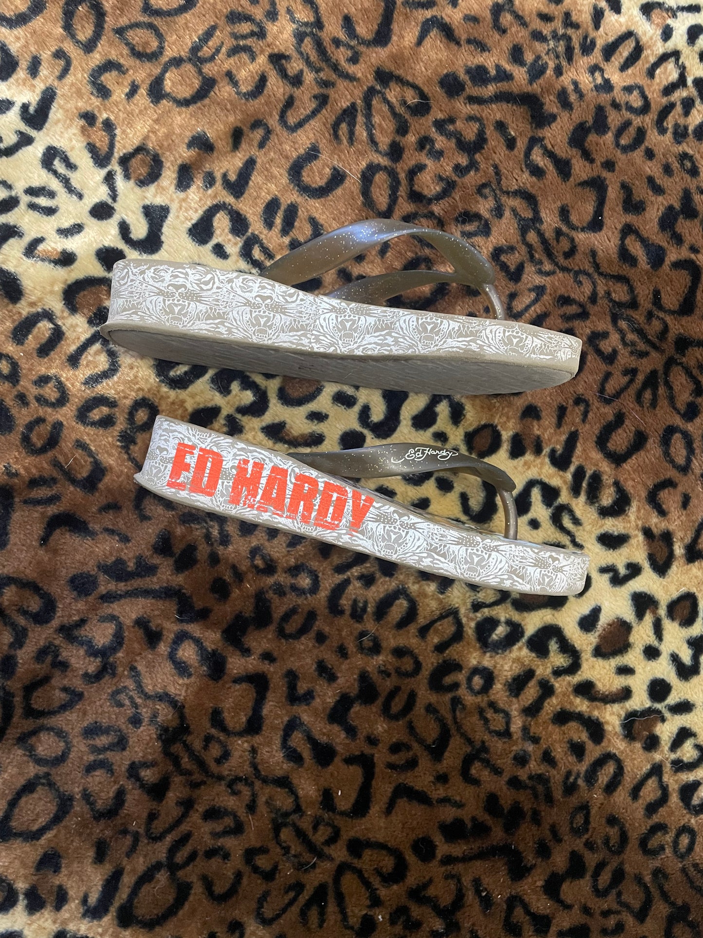 ed hardy flip flops