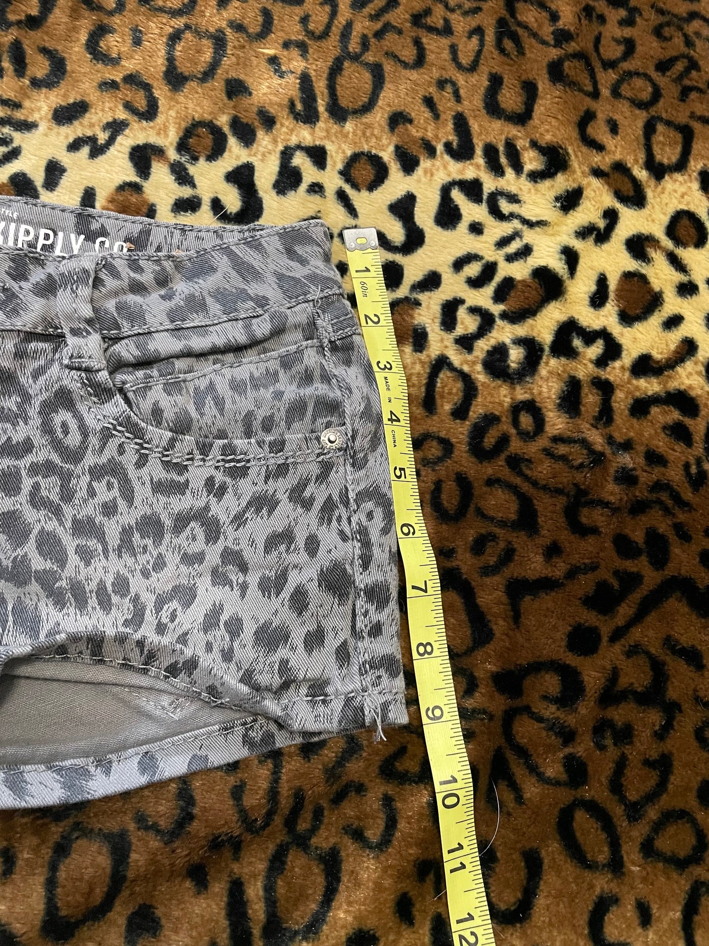 mossimo lowrise leopard mini shorts