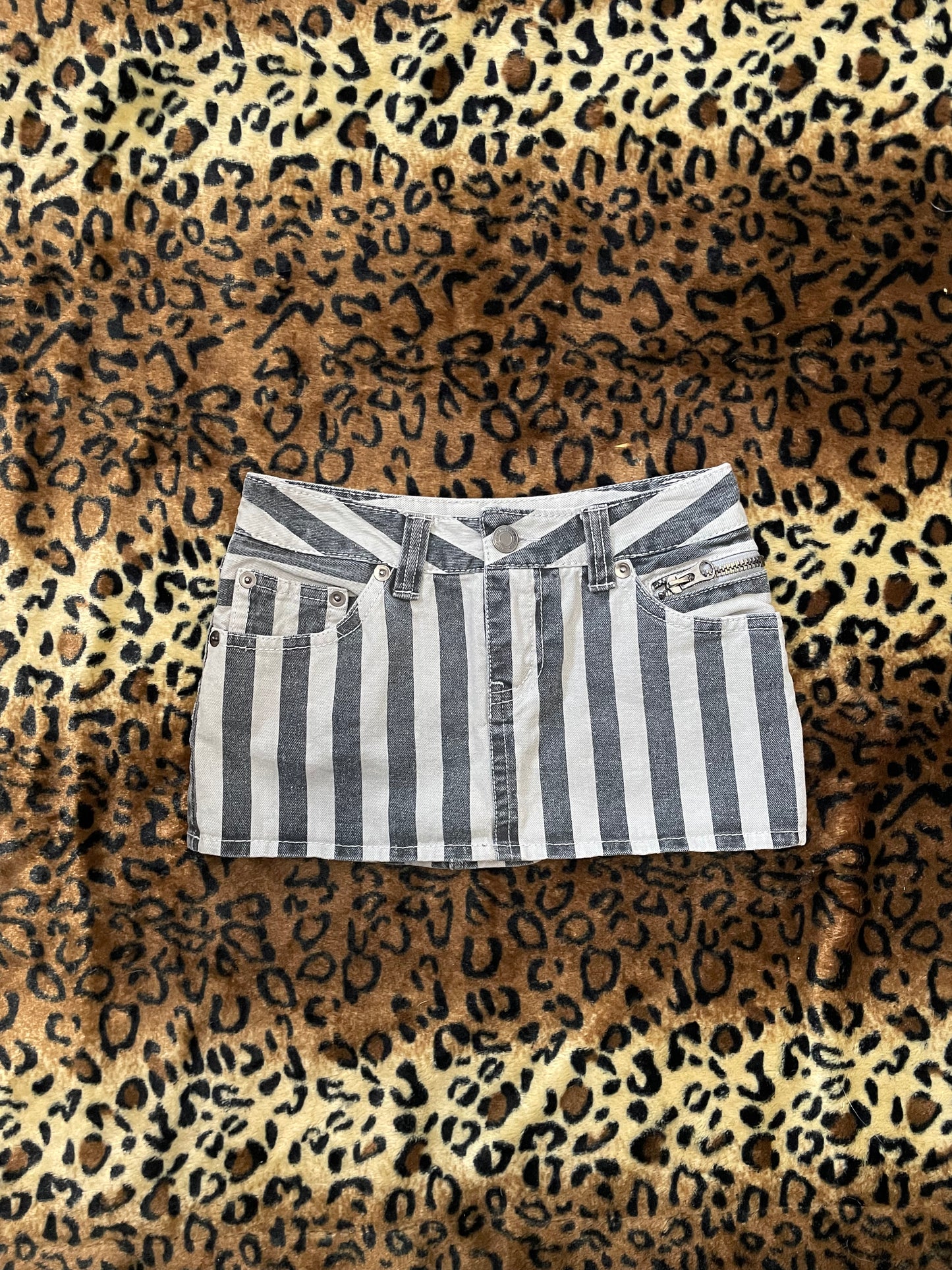 ghost of harlem striped mini skirt