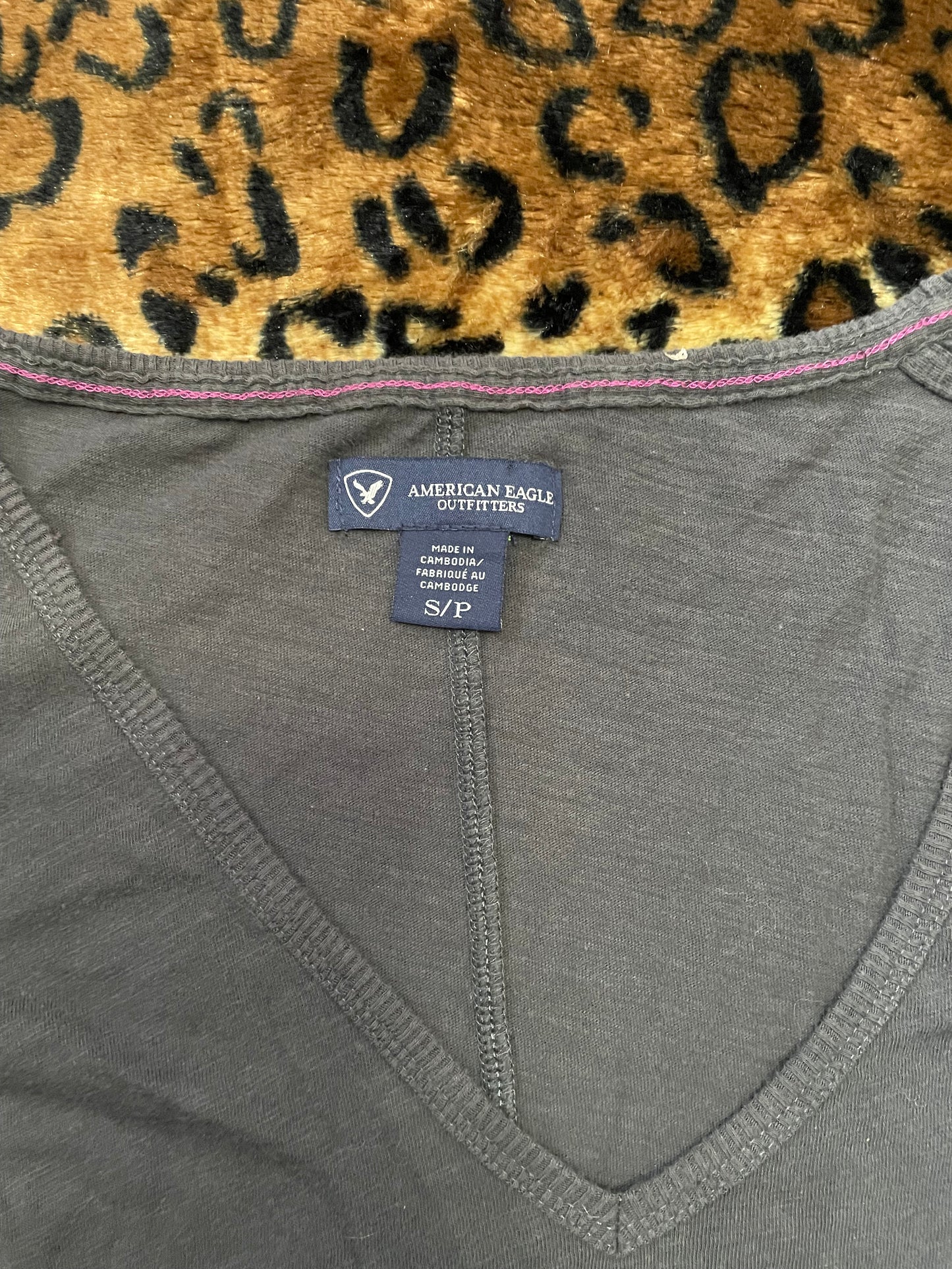 american eagle longsleeve