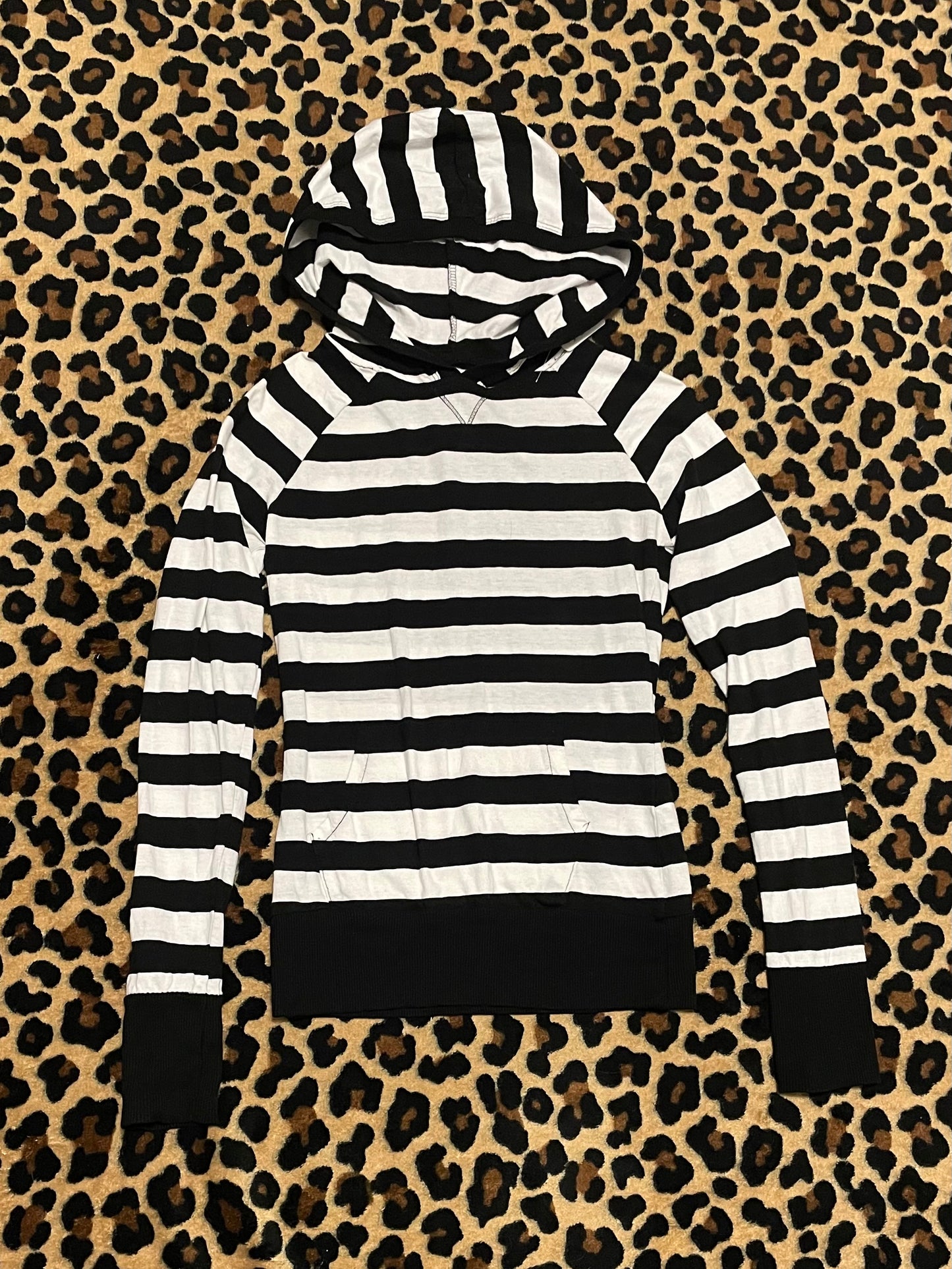 striped hooded longsleeve w/ pockets