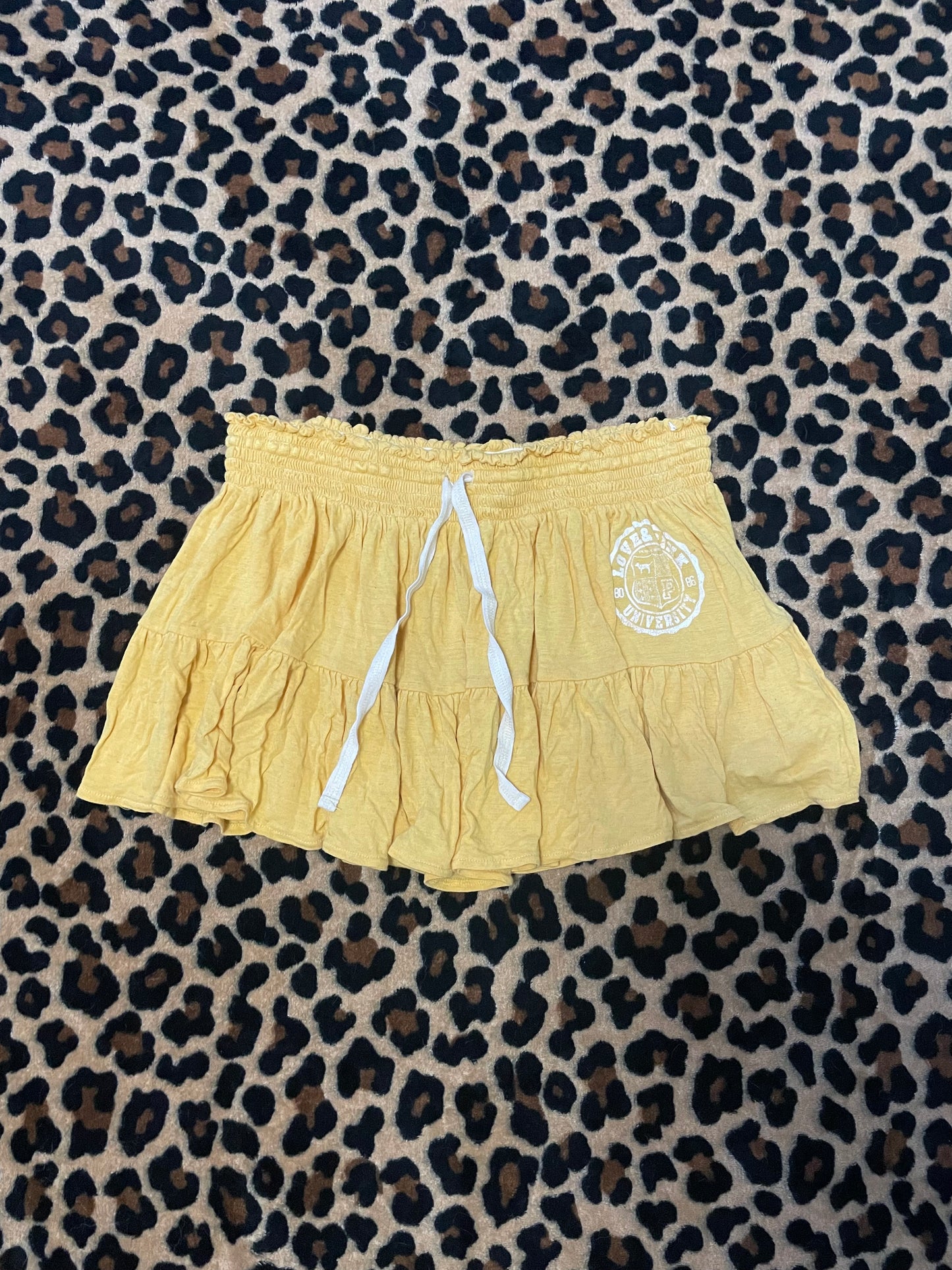 vs pink mini skirt