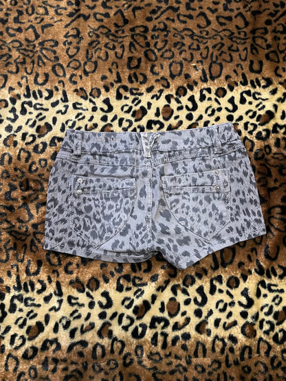 mossimo lowrise leopard mini shorts