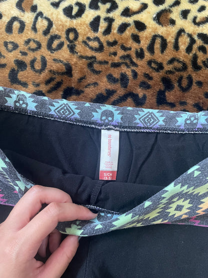 no boundaries skull yoga pants