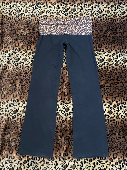 VS Pink foldover flare leggings