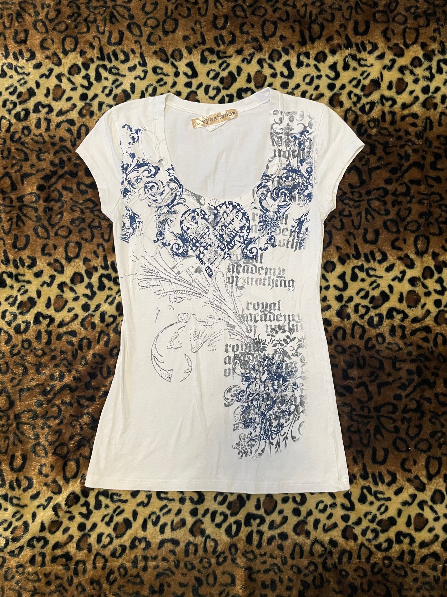 eyeshadow grunge shirt