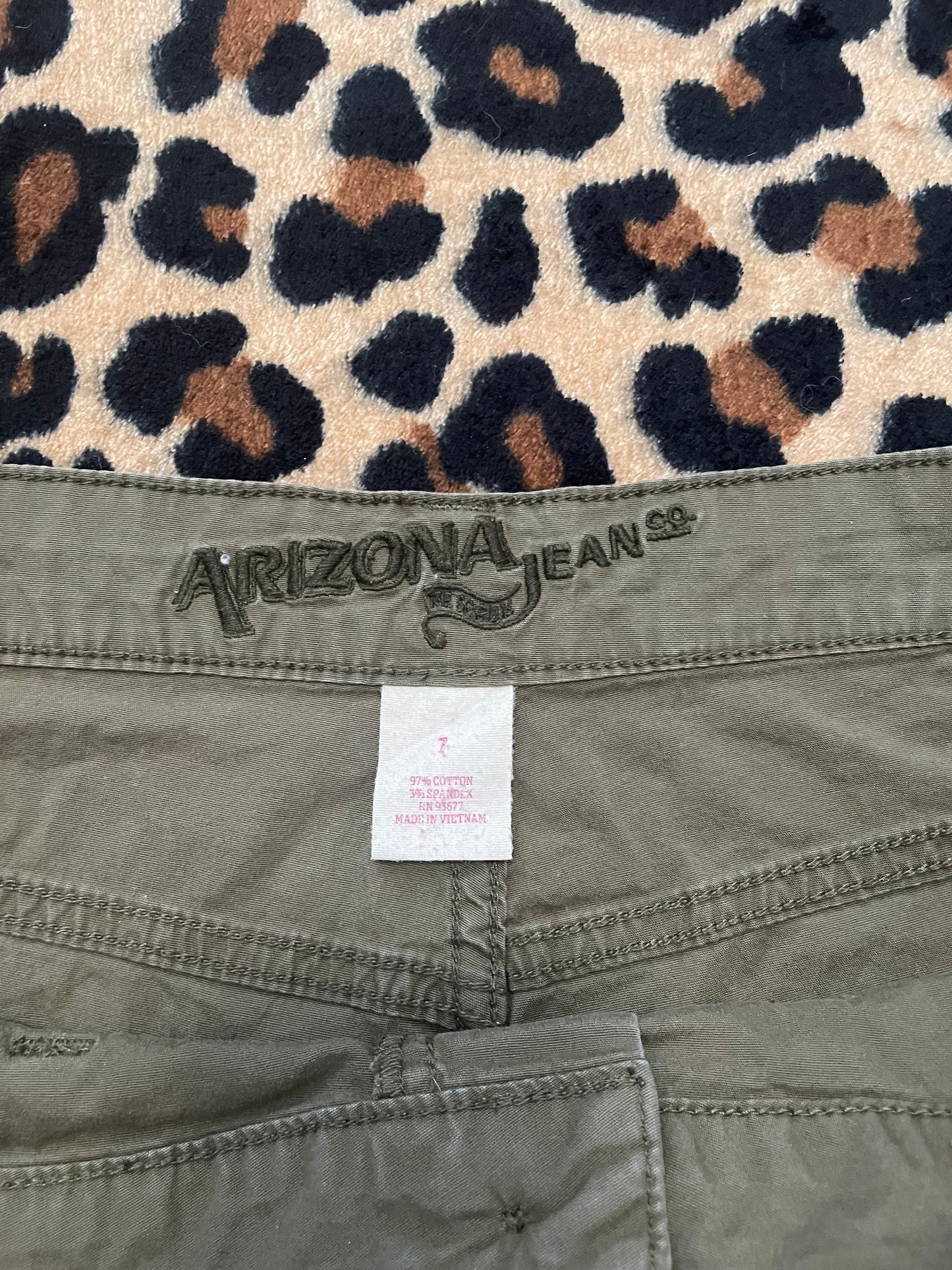 arizona co. pocket lowrise mini shorts