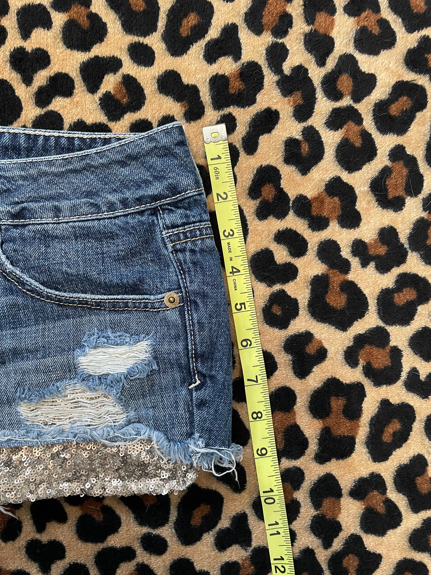 american eagle lowrise mini shorts w/ sequins pockets