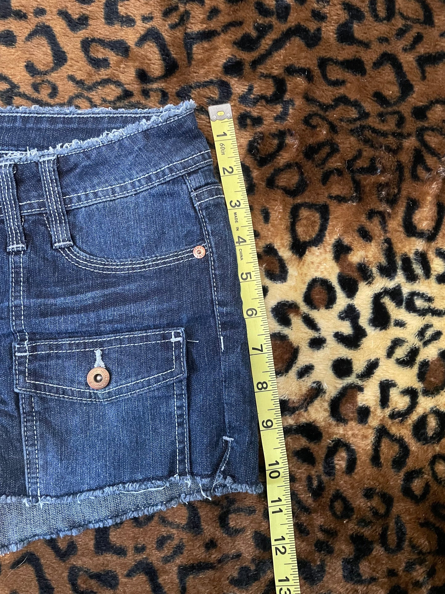 LEI lowrise cargo mini shorts