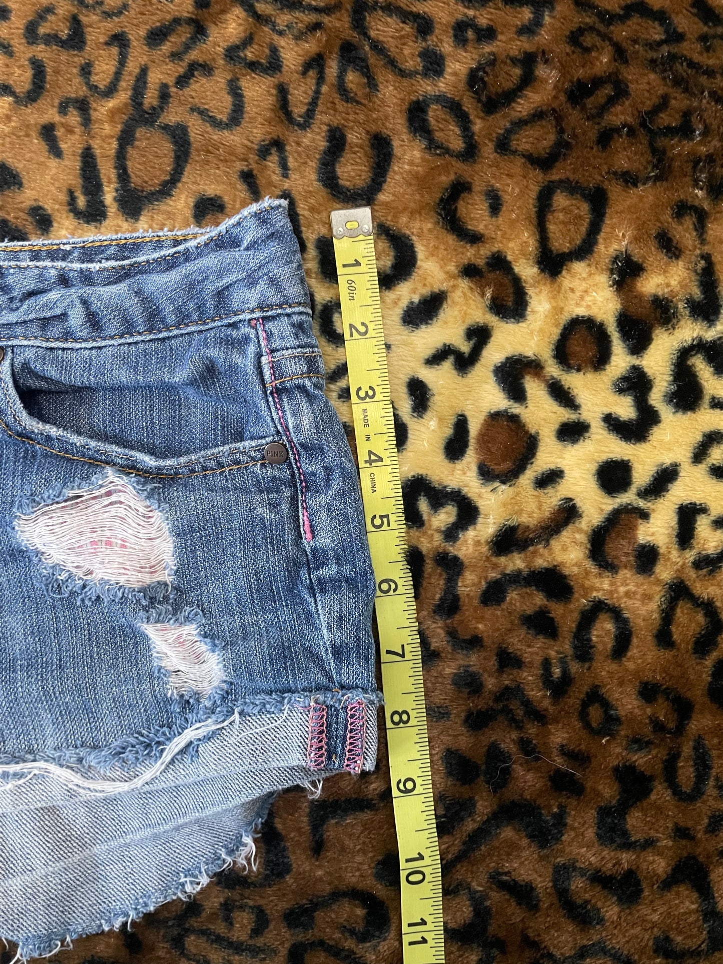 VS Pink lowrise mini shorts w striped pockets