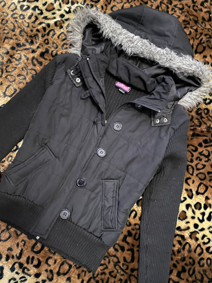 say what fitted puffer w fur trim hood