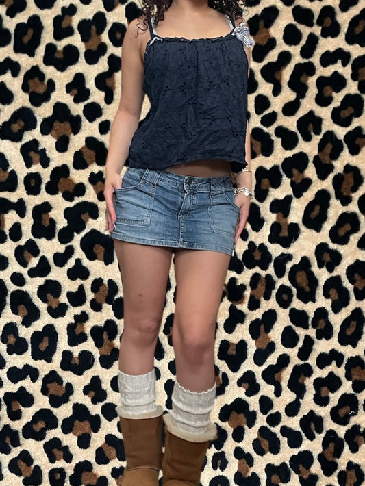 abercrombie cami w/ a bow