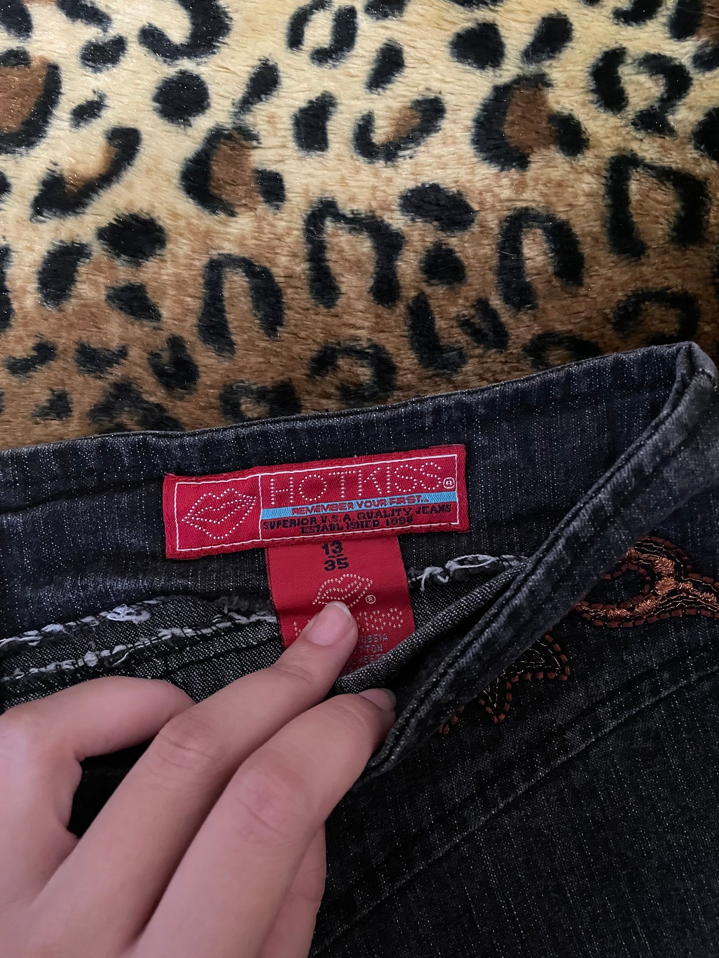 hot kiss lowrise embroidered flare jeans